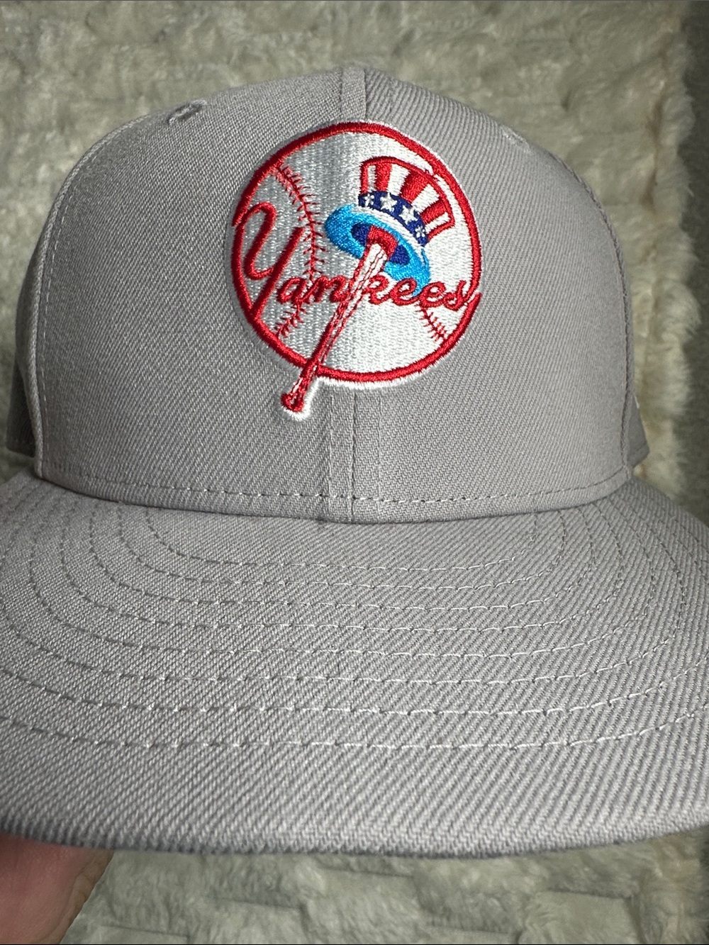 New Era Light Gray Yankees Logo Fitted Cap COOPERSTOWN COLLECTION sz 71/4 57.7cm